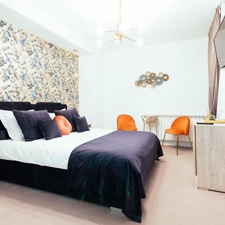 Liane Boutique Hotel Câmpulung Moldovenesc Eksteriør bilde