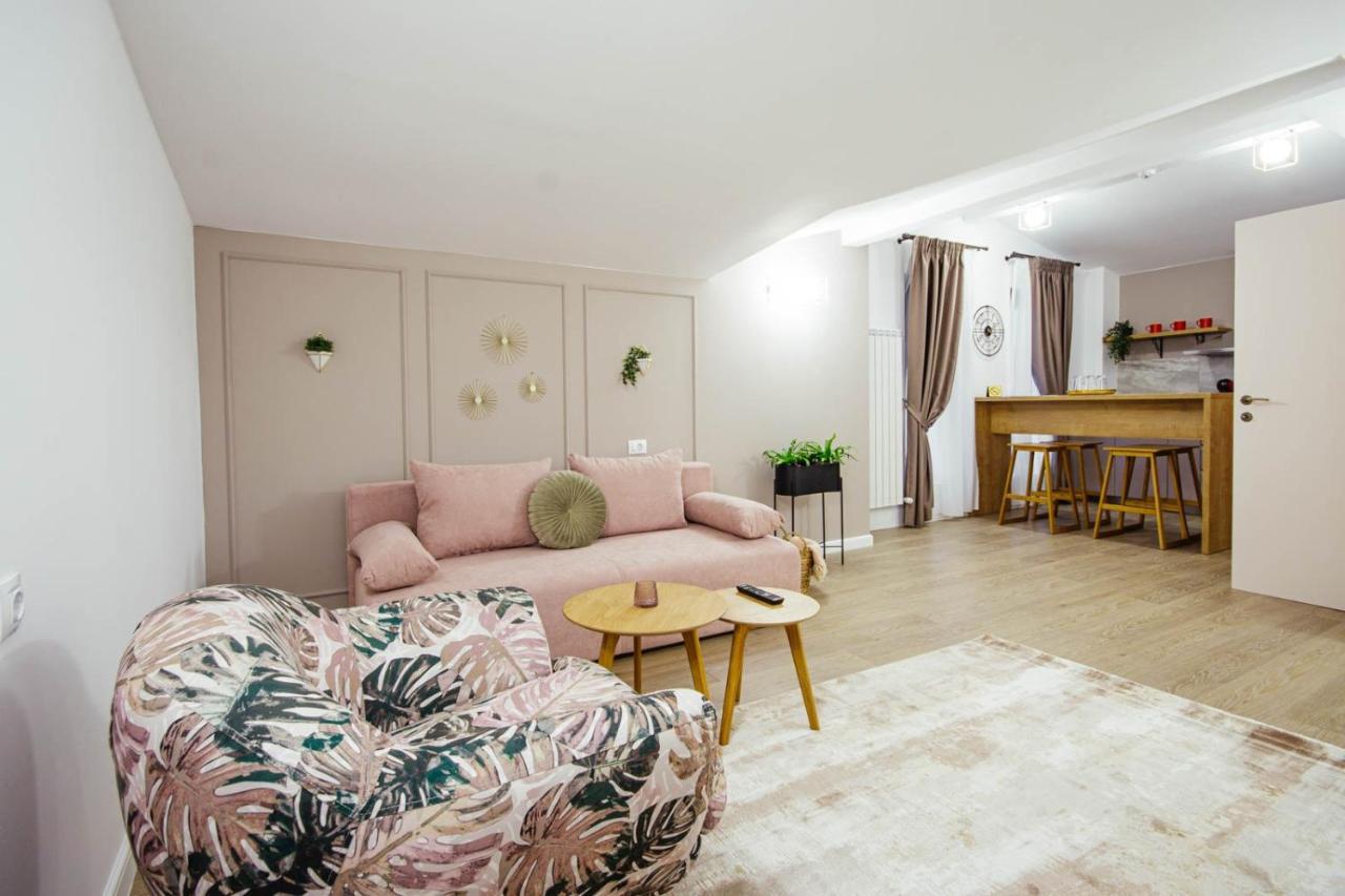 Liane Boutique Hotel Câmpulung Moldovenesc Eksteriør bilde