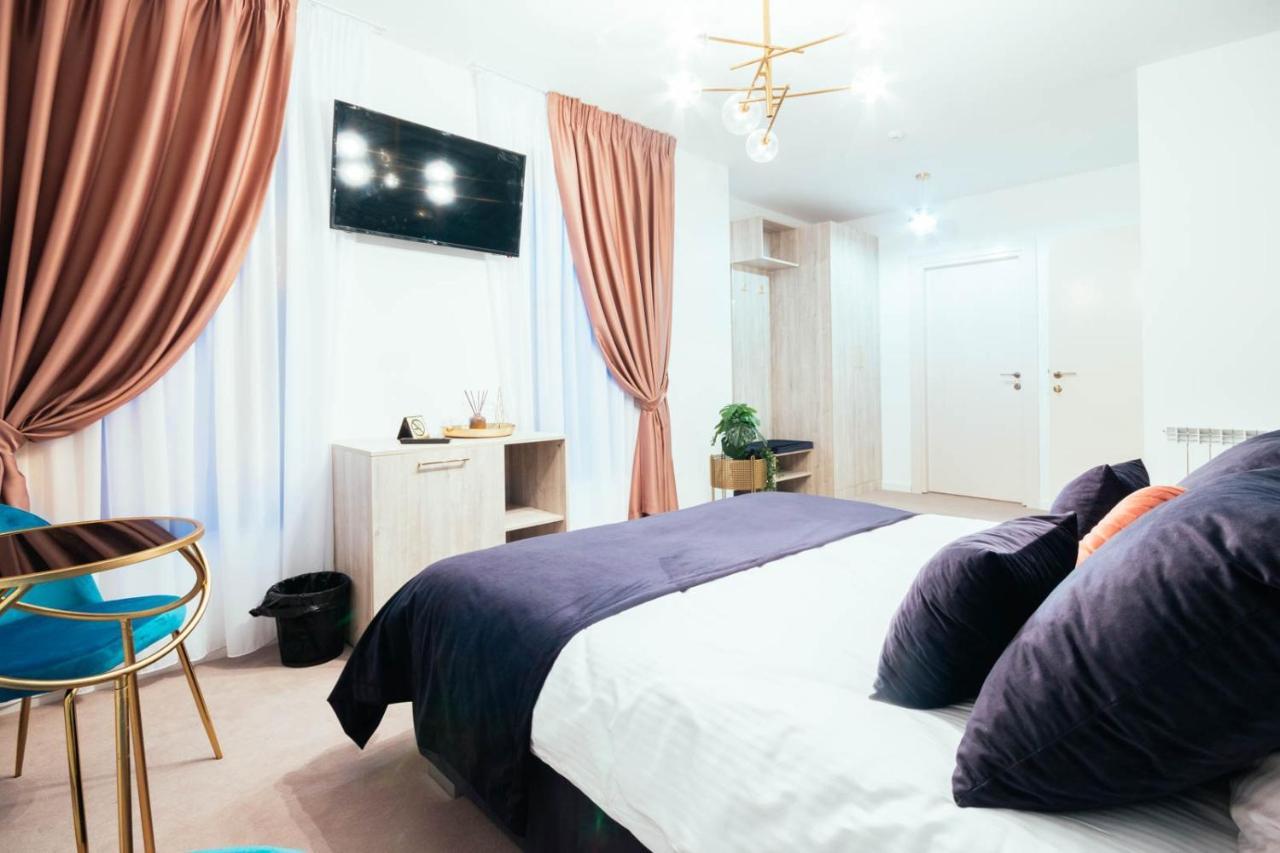 Liane Boutique Hotel Câmpulung Moldovenesc Eksteriør bilde